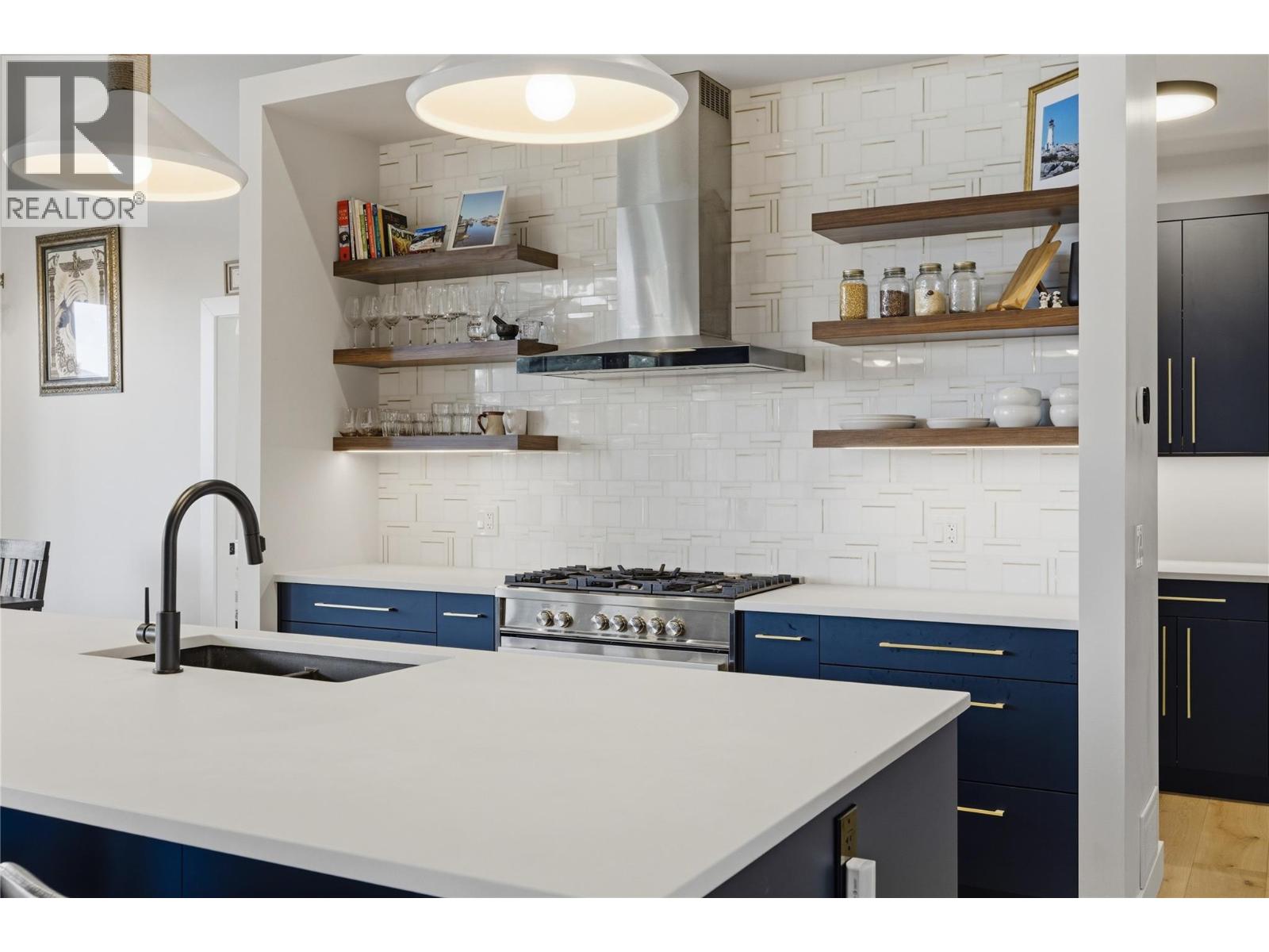 10283 Beacon Hill Drive - 32