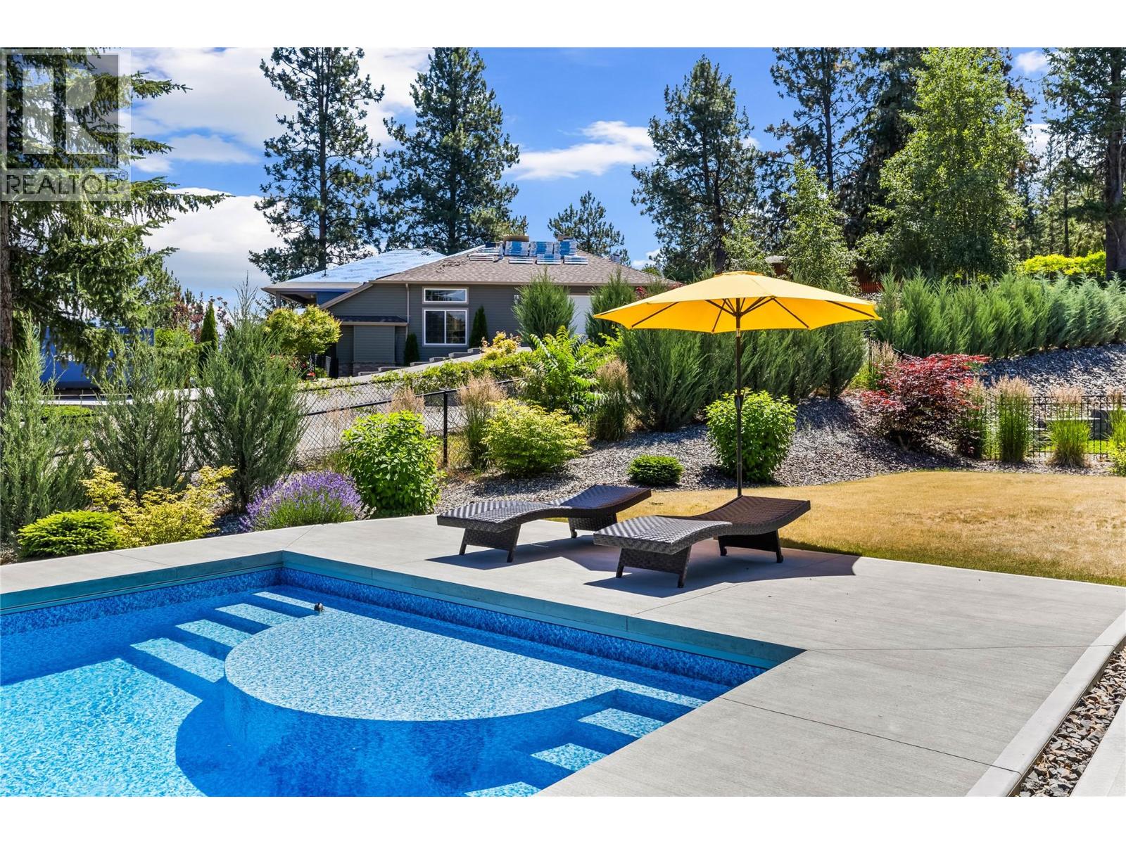 10283 Beacon Hill Drive - 9