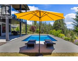 10283 Beacon Hill Drive, Lake Country, BC V4V0A9 Photo 16