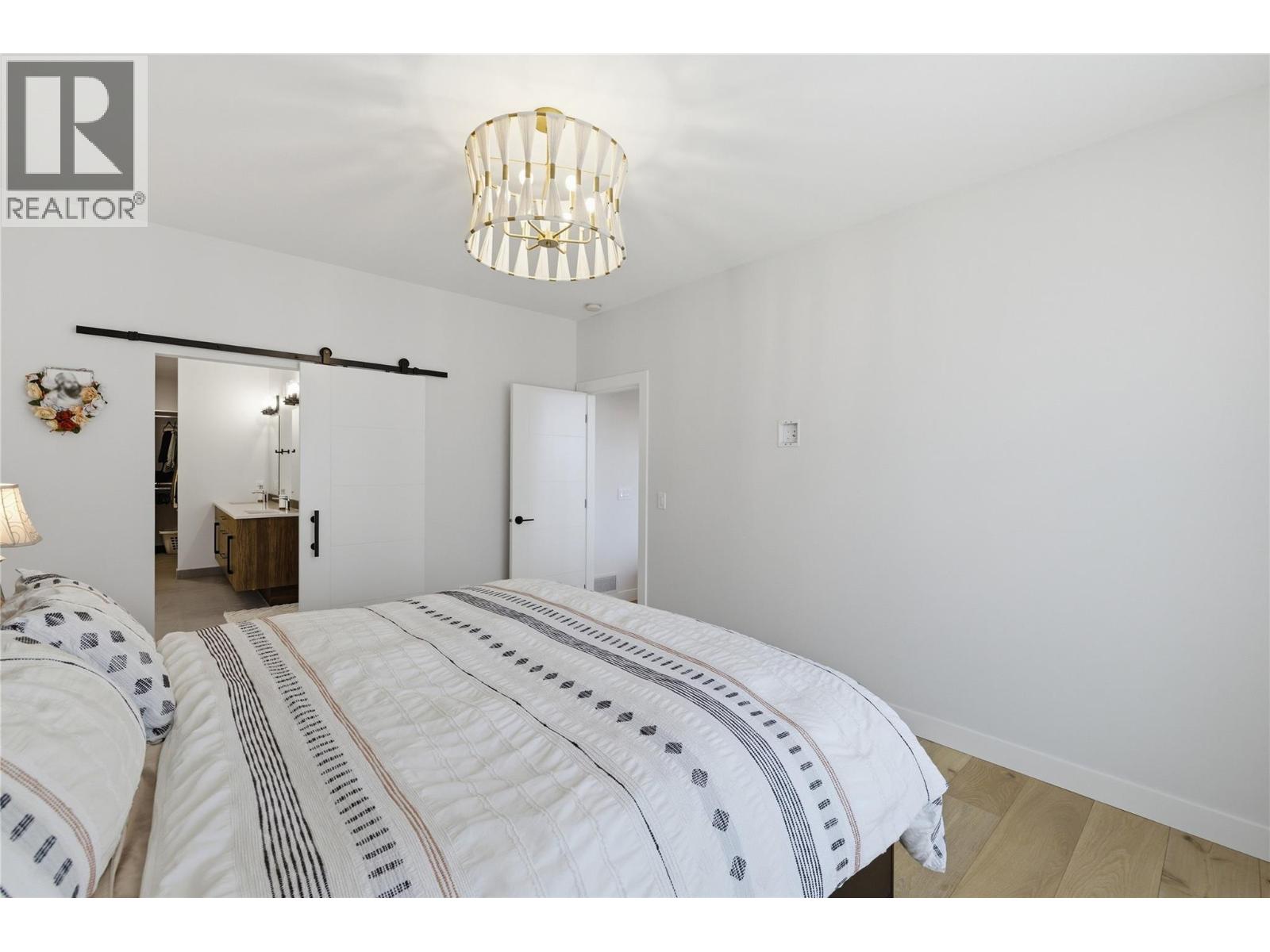 10283 Beacon Hill Drive - 47