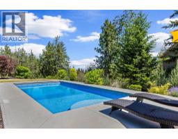 10283 Beacon Hill Drive, Lake Country, BC V4V0A9 Photo 15