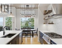 10283 Beacon Hill Drive, Lake Country, BC V4V0A9 Photo 33