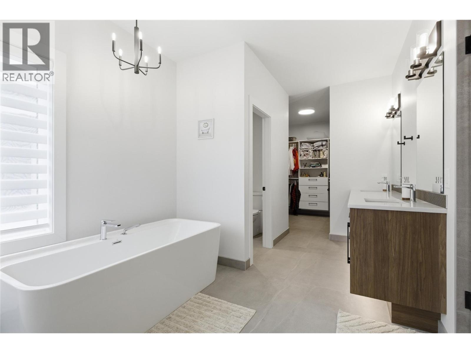 10283 Beacon Hill Drive - 48