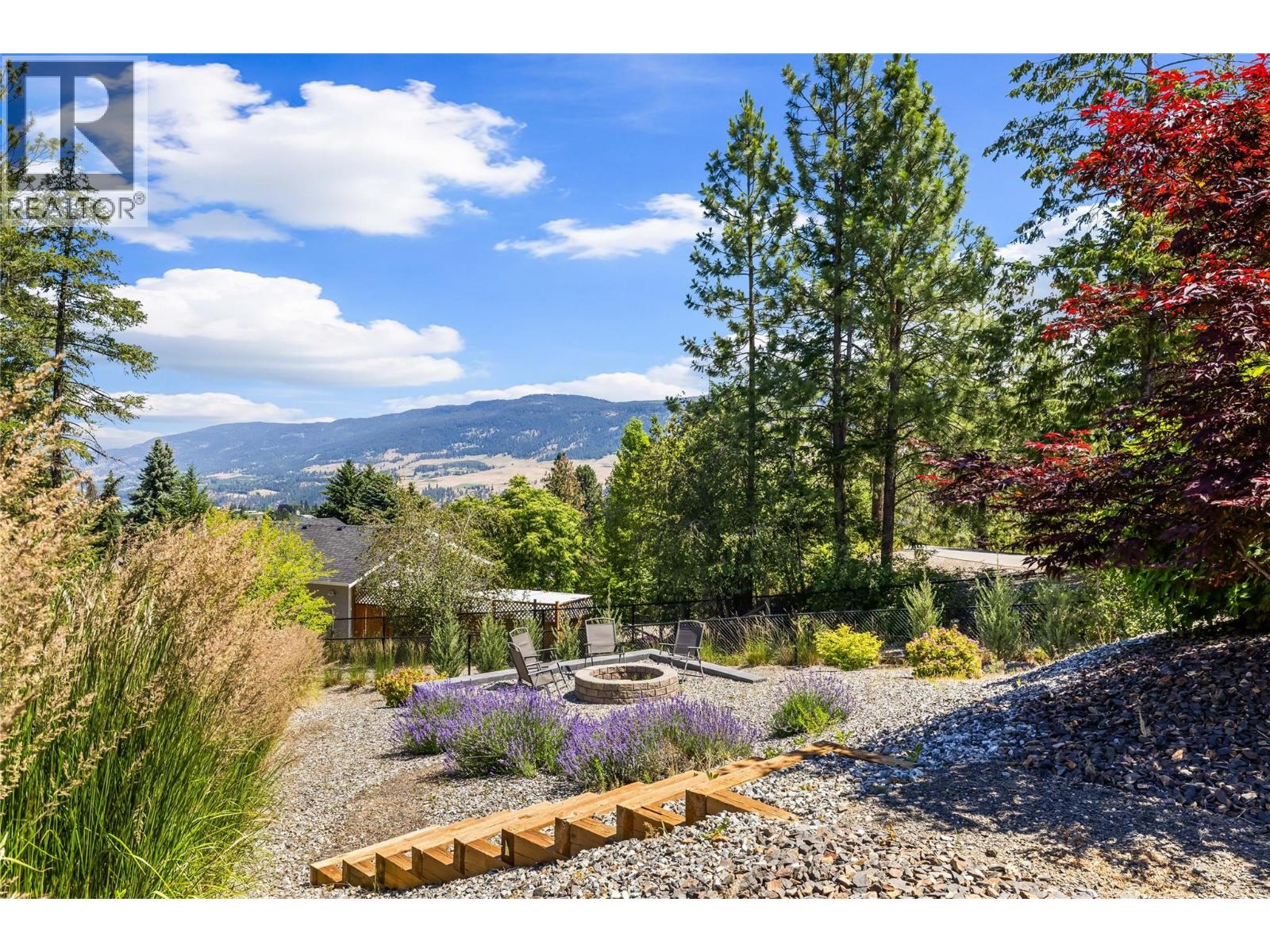 10283 Beacon Hill Drive - 22