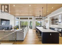 10283 Beacon Hill Drive, Lake Country, BC V4V0A9 Photo 27