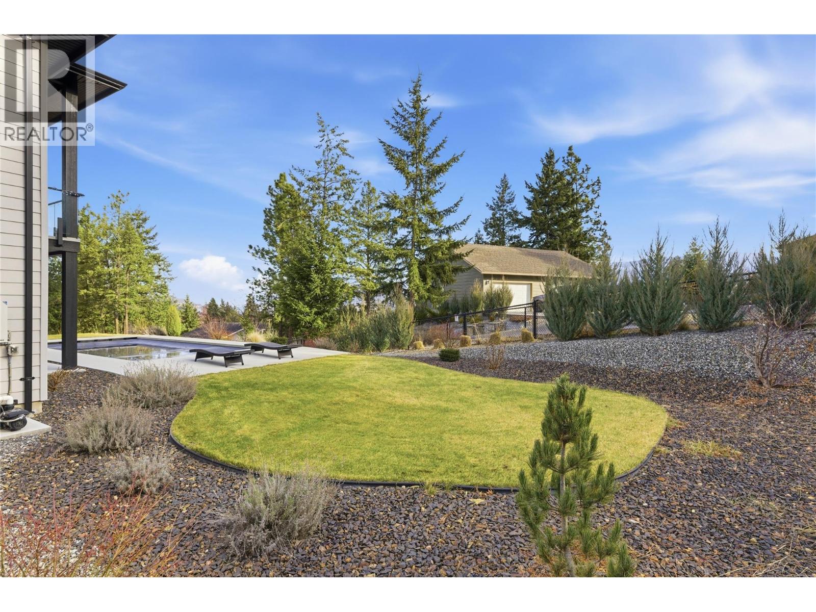 10283 Beacon Hill Drive - 19