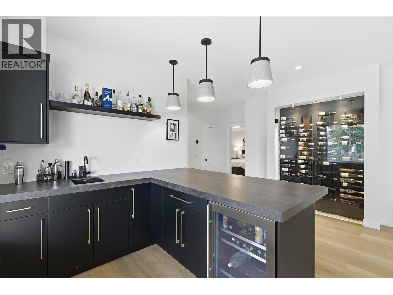 10283 Beacon Hill Drive - 63