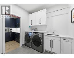 10283 Beacon Hill Drive, Lake Country, BC V4V0A9 Photo 43