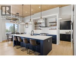 10283 Beacon Hill Drive, Lake Country, BC V4V0A9 Photo 31