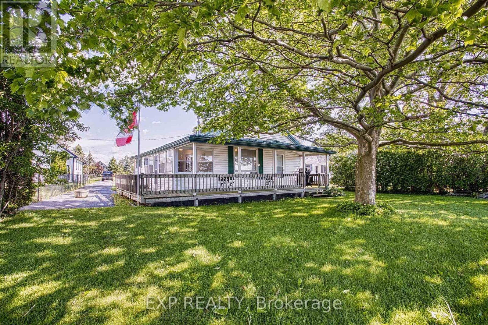 15 HORSESHOE BAY ROAD - 1
