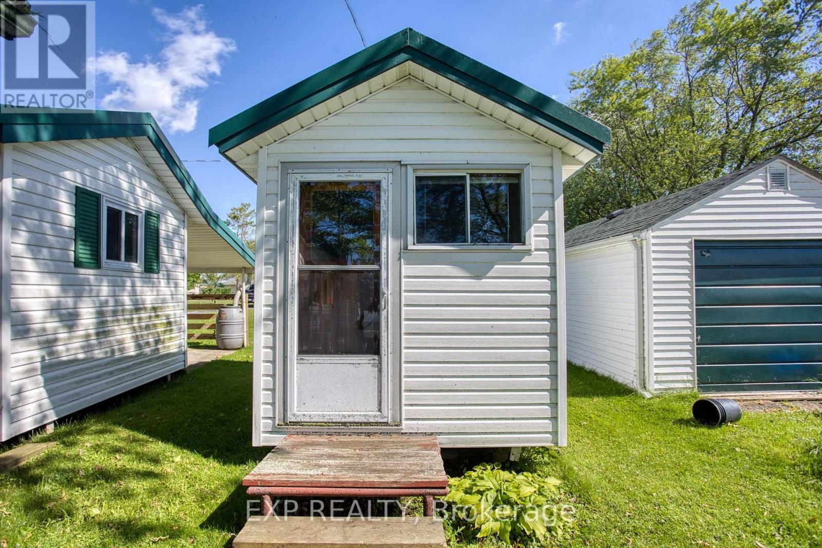 15 HORSESHOE BAY ROAD - 15