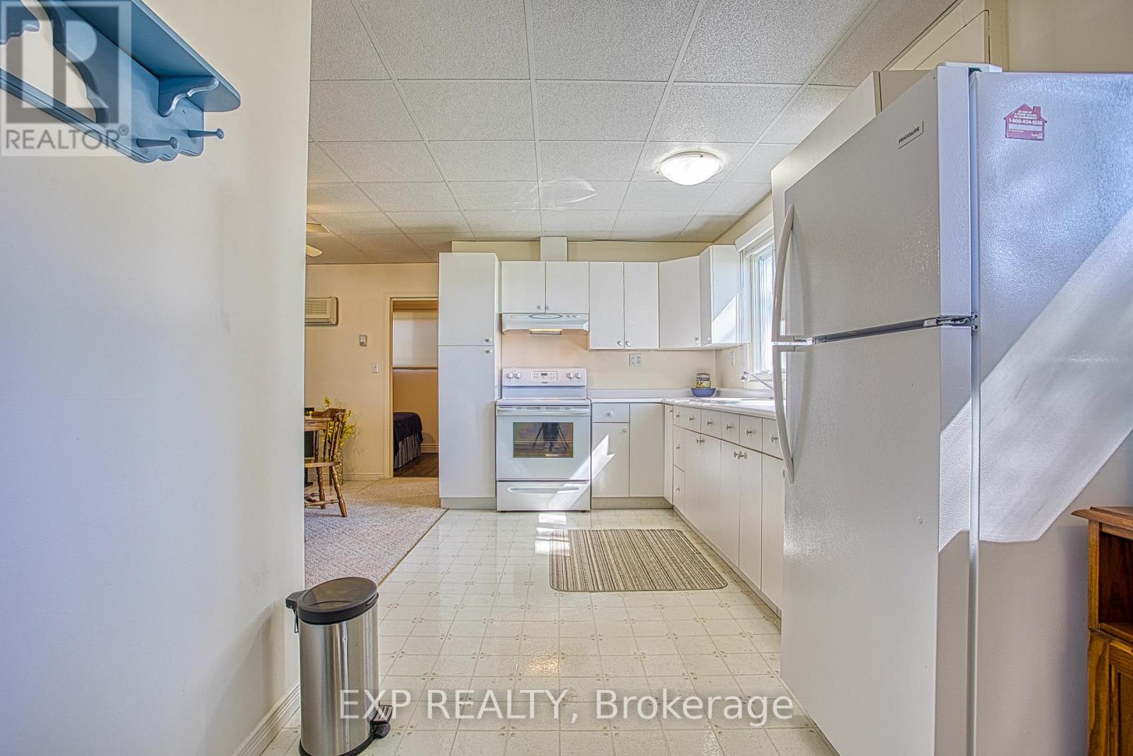 15 HORSESHOE BAY ROAD - 7