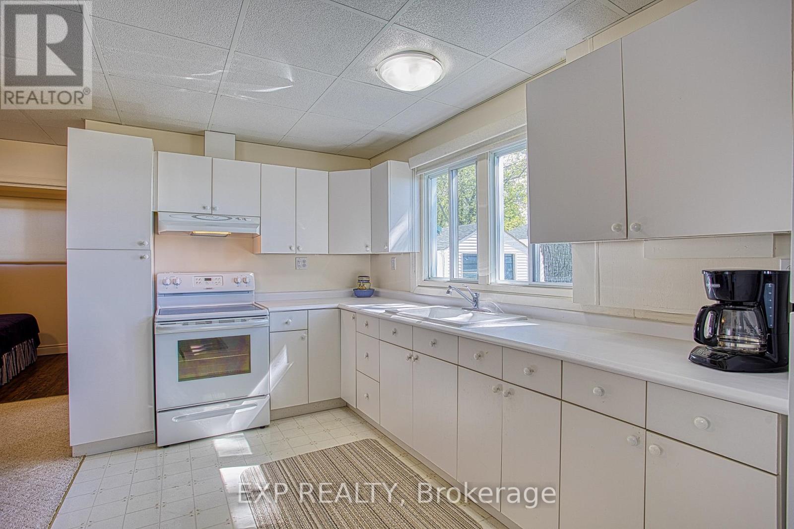 15 HORSESHOE BAY ROAD - 8