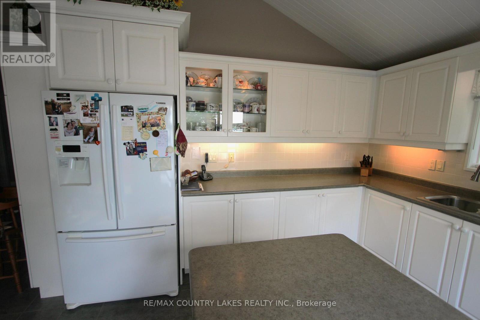 27 HILLCREST AVENUE - 13