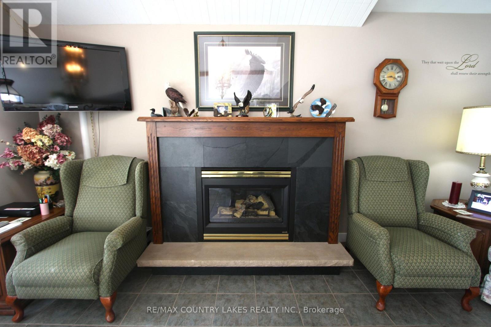 27 HILLCREST AVENUE - 17