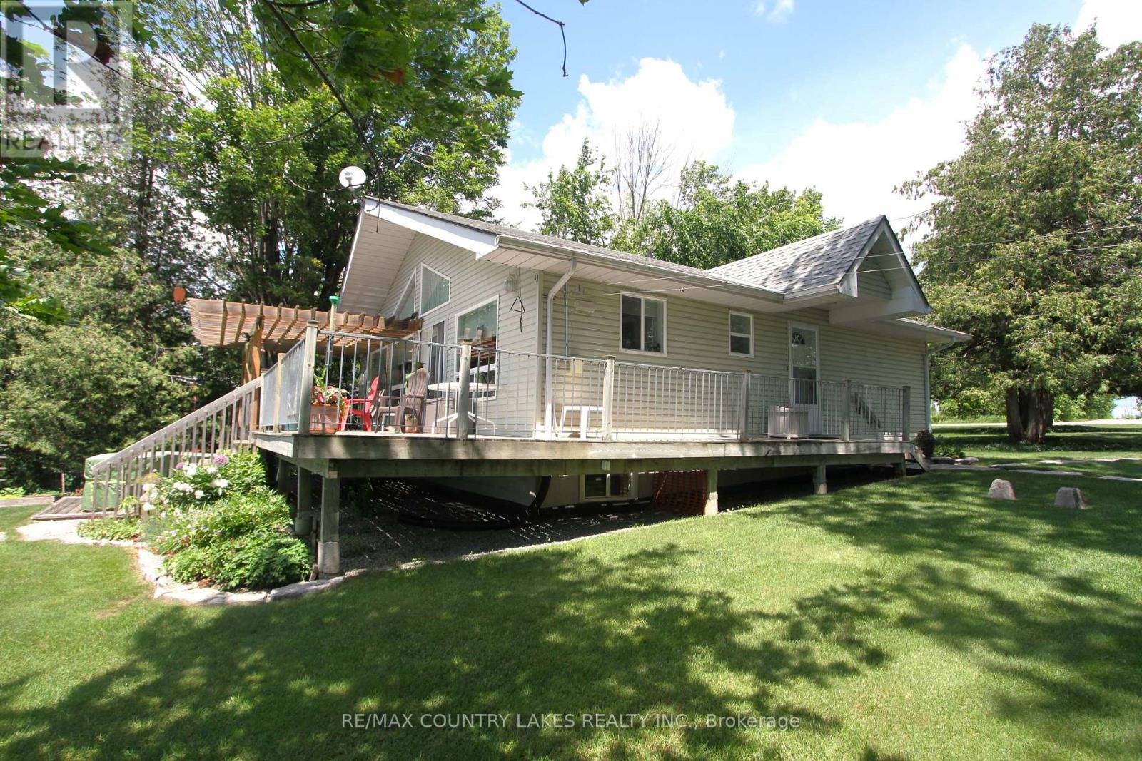 27 HILLCREST AVENUE - 2