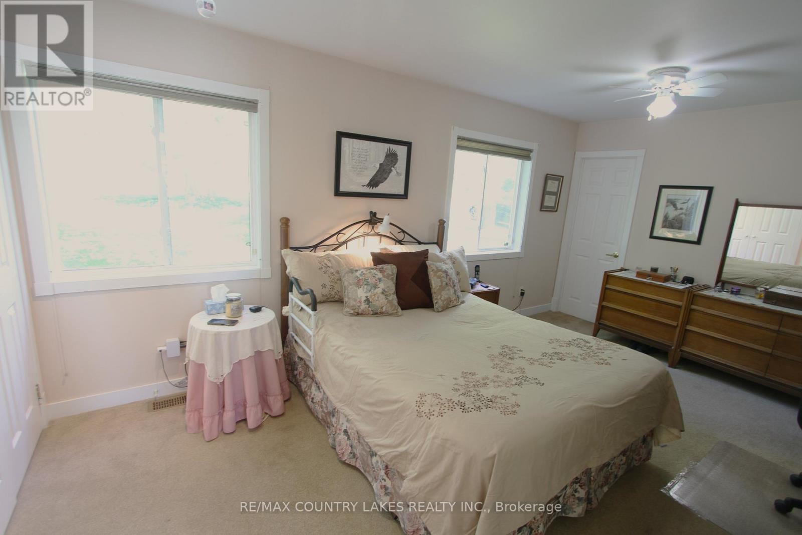 27 HILLCREST AVENUE - 20