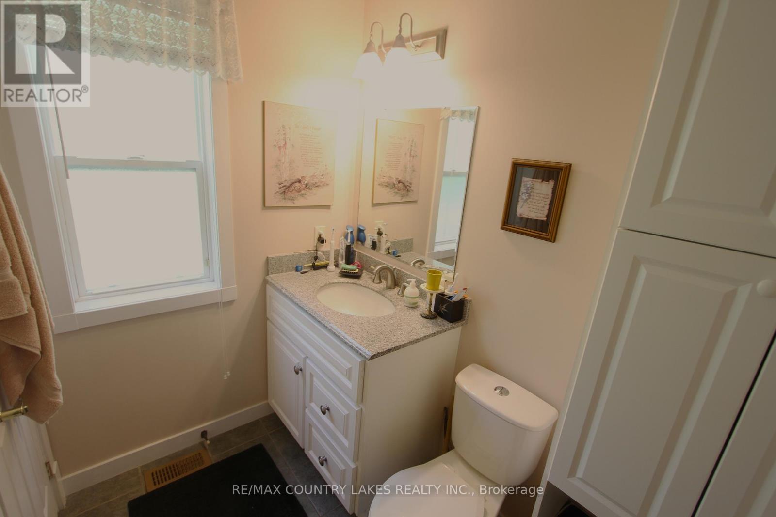 27 HILLCREST AVENUE - 22