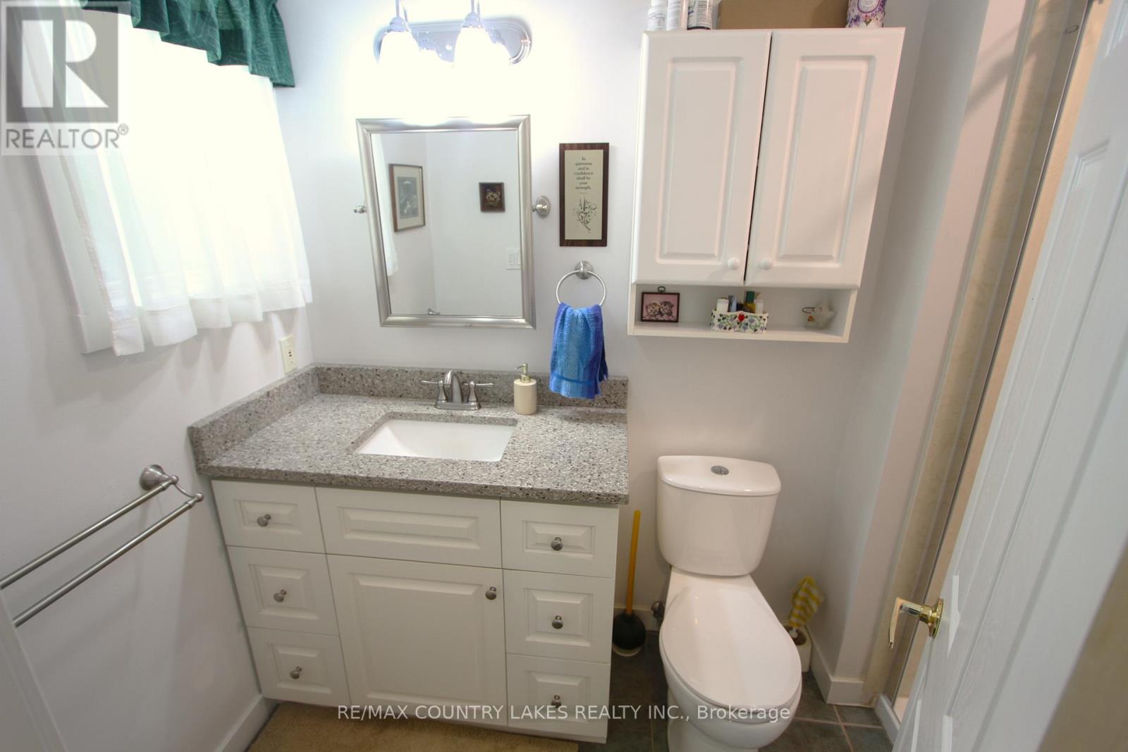 27 HILLCREST AVENUE - 26