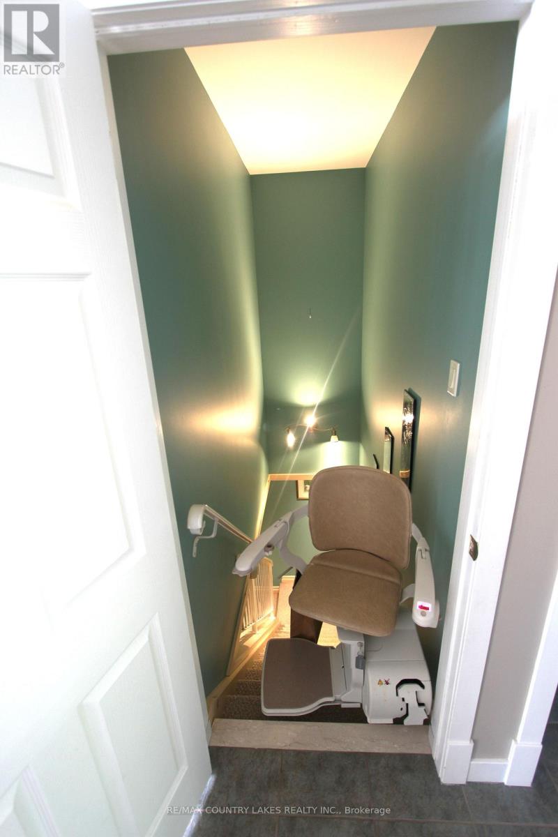27 HILLCREST AVENUE - 28