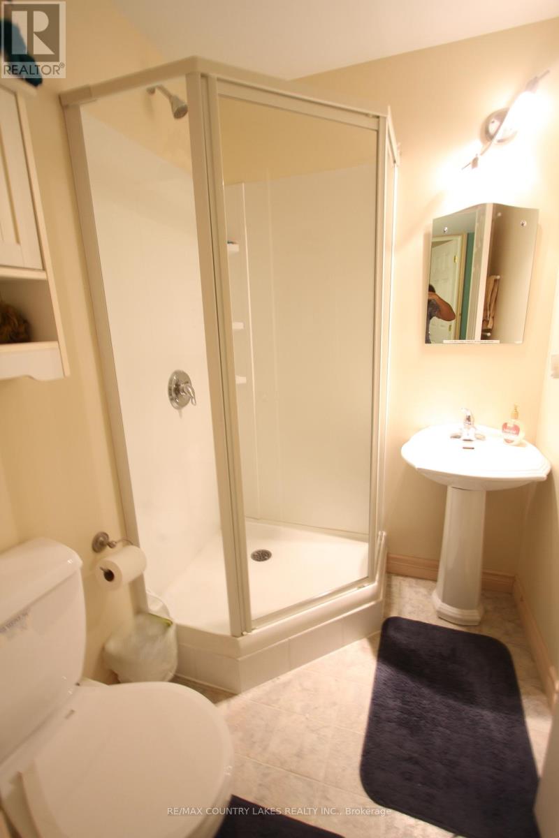 27 HILLCREST AVENUE - 37