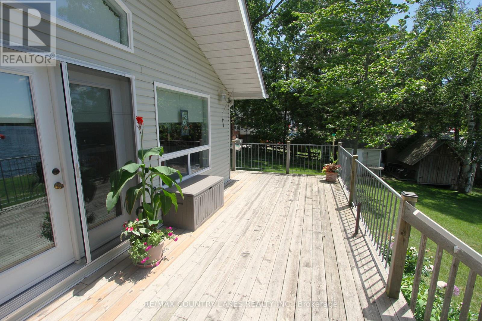 27 HILLCREST AVENUE - 9