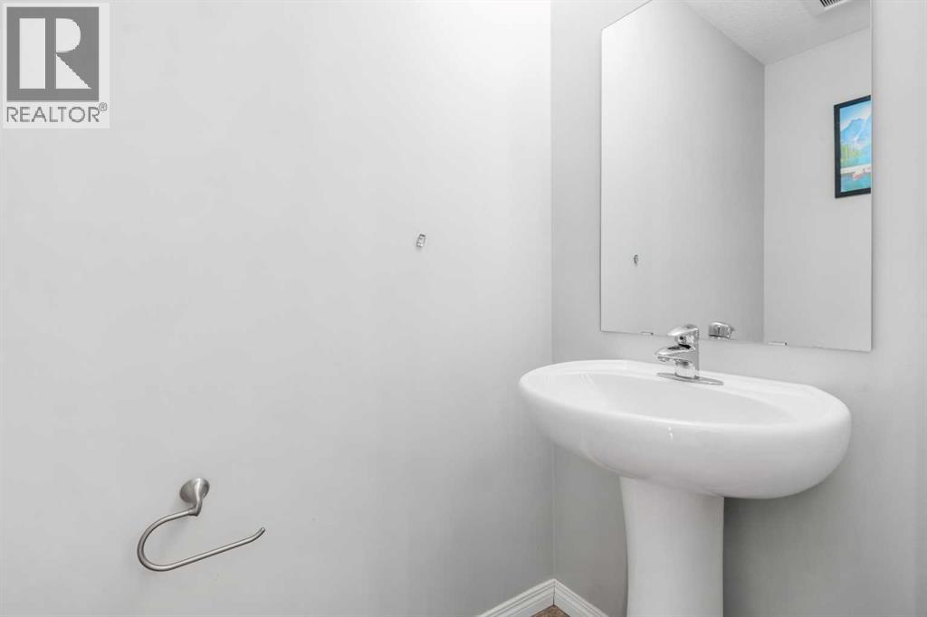 #506 280 Williamstown Close NW - 17
