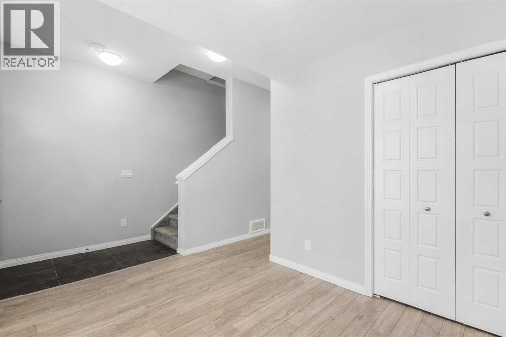 #506 280 Williamstown Close NW - 3
