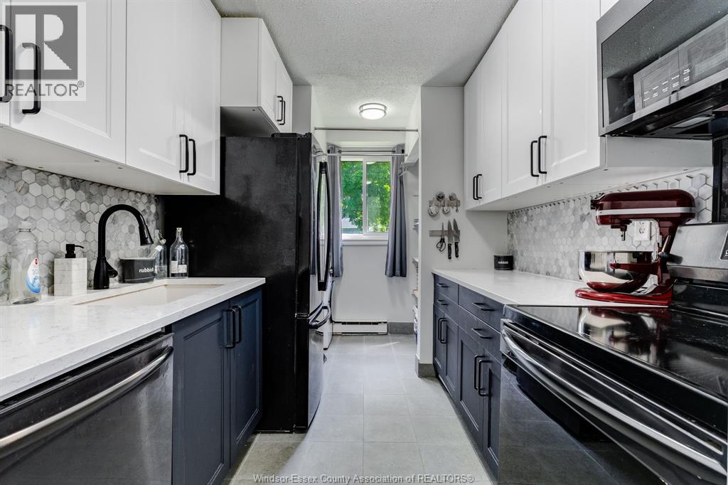 #A107 12 Montgomery - 11