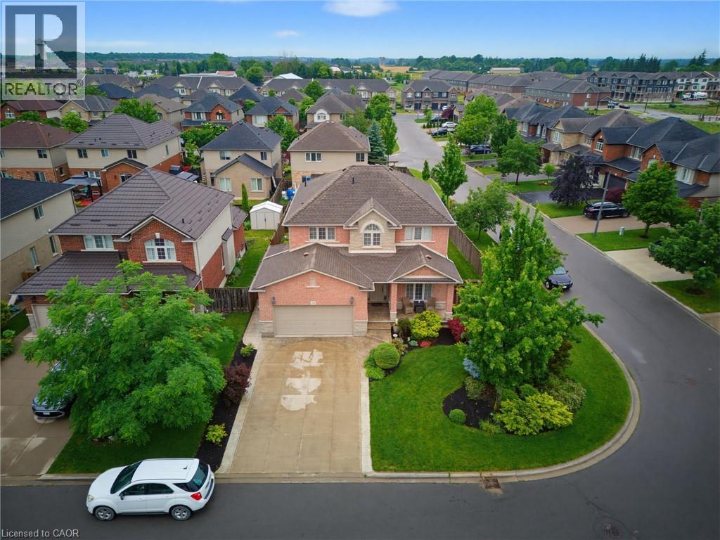 73 DEGROW Crescent - 1