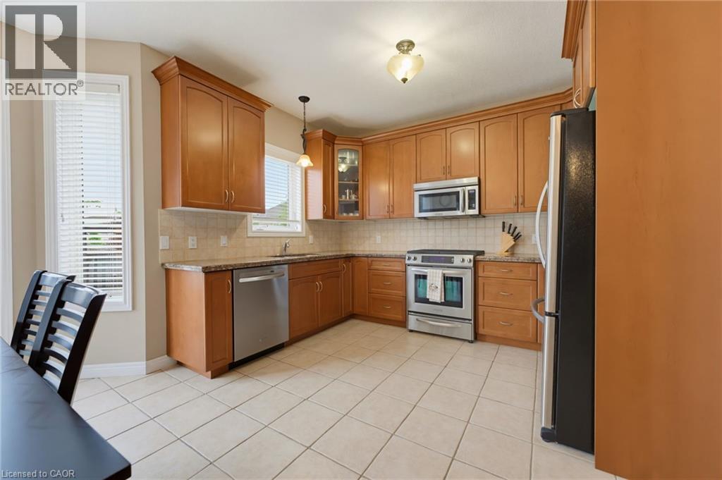 73 DEGROW Crescent - 17