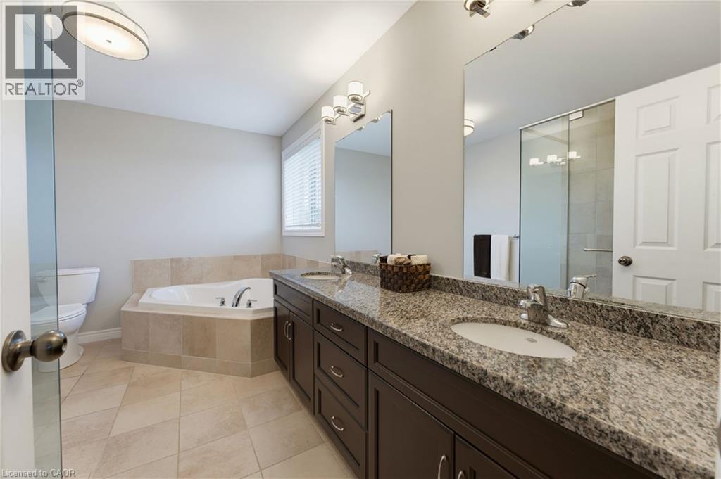 73 DEGROW Crescent - 27