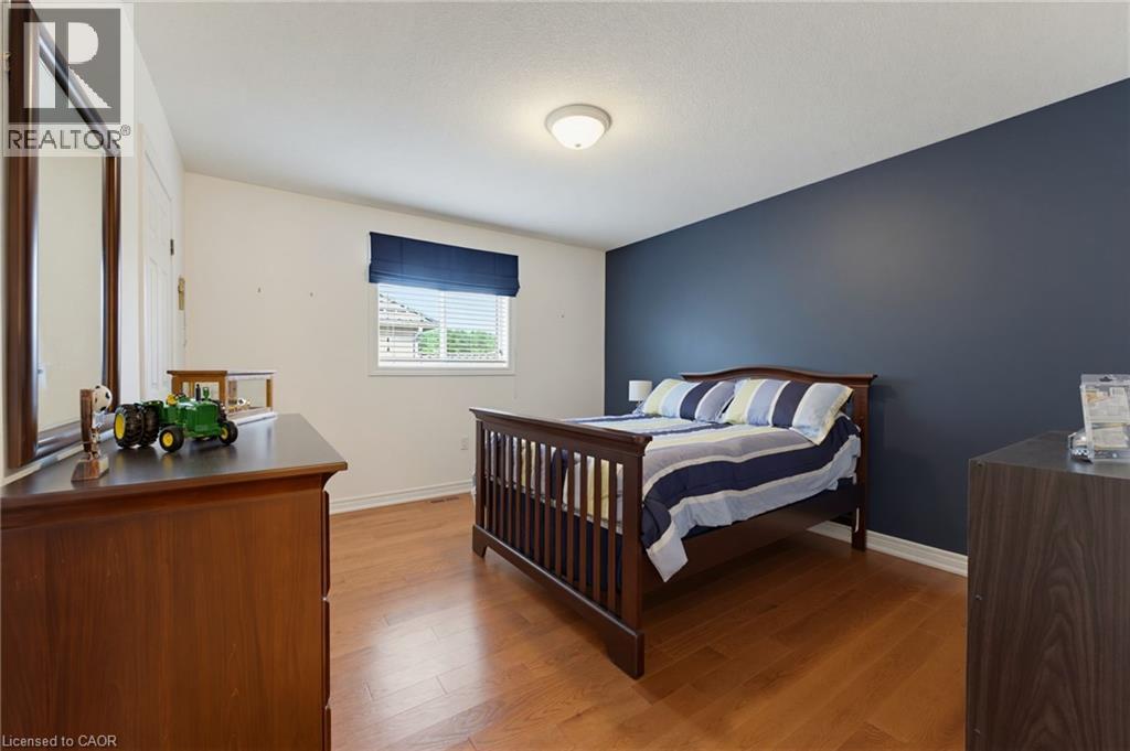73 DEGROW Crescent - 29