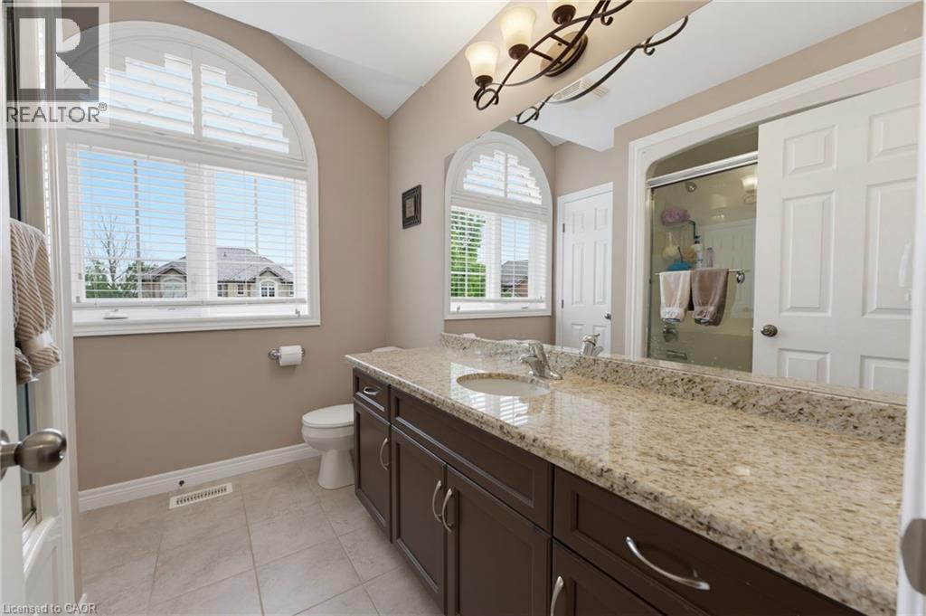 73 DEGROW Crescent - 31