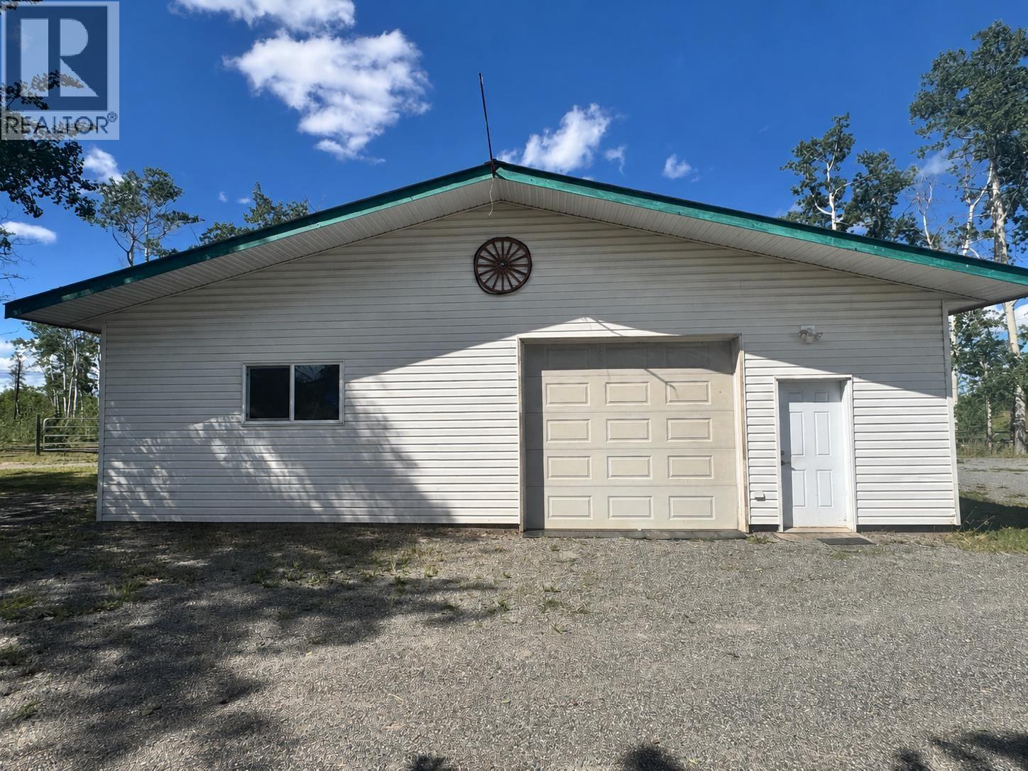 1740 S CARIBOO 97 HIGHWAY - Image 23