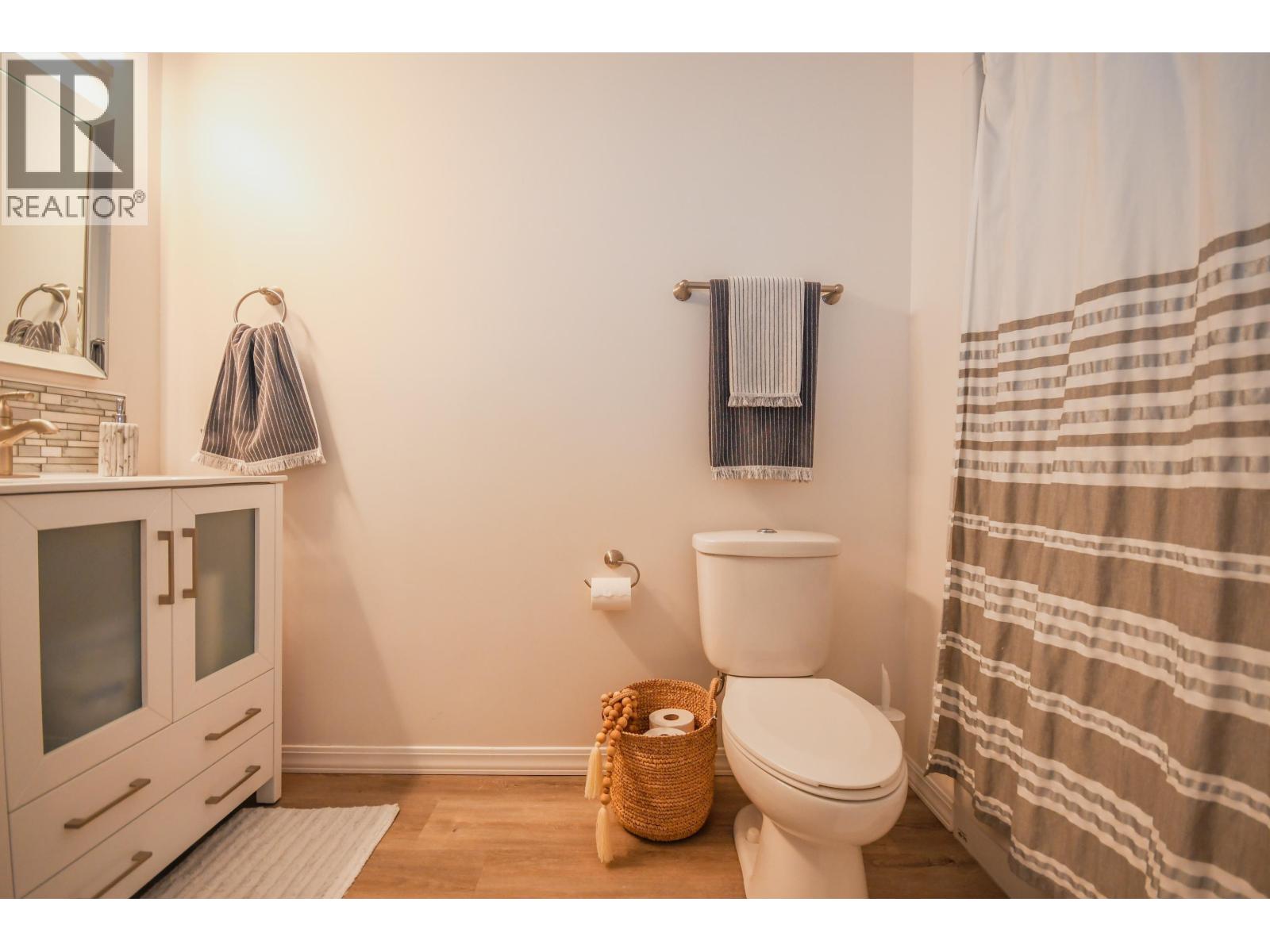 Photo 36 of 40 — 3254 VISTA VIEW ROAD · Prince George, BC