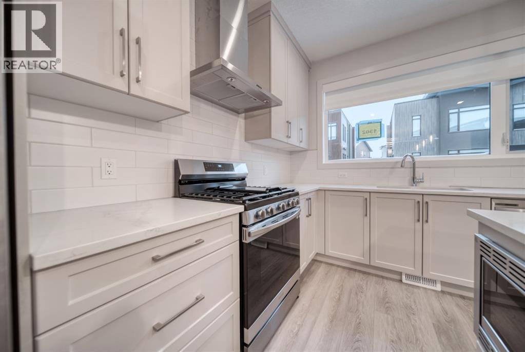 81 Royal Elm Green NW - 7
