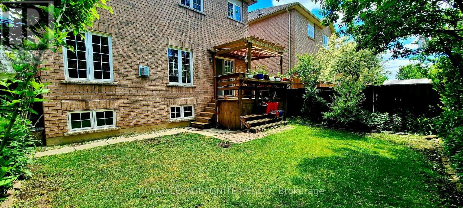 90 SIR JACOBS CRESCENT - 43