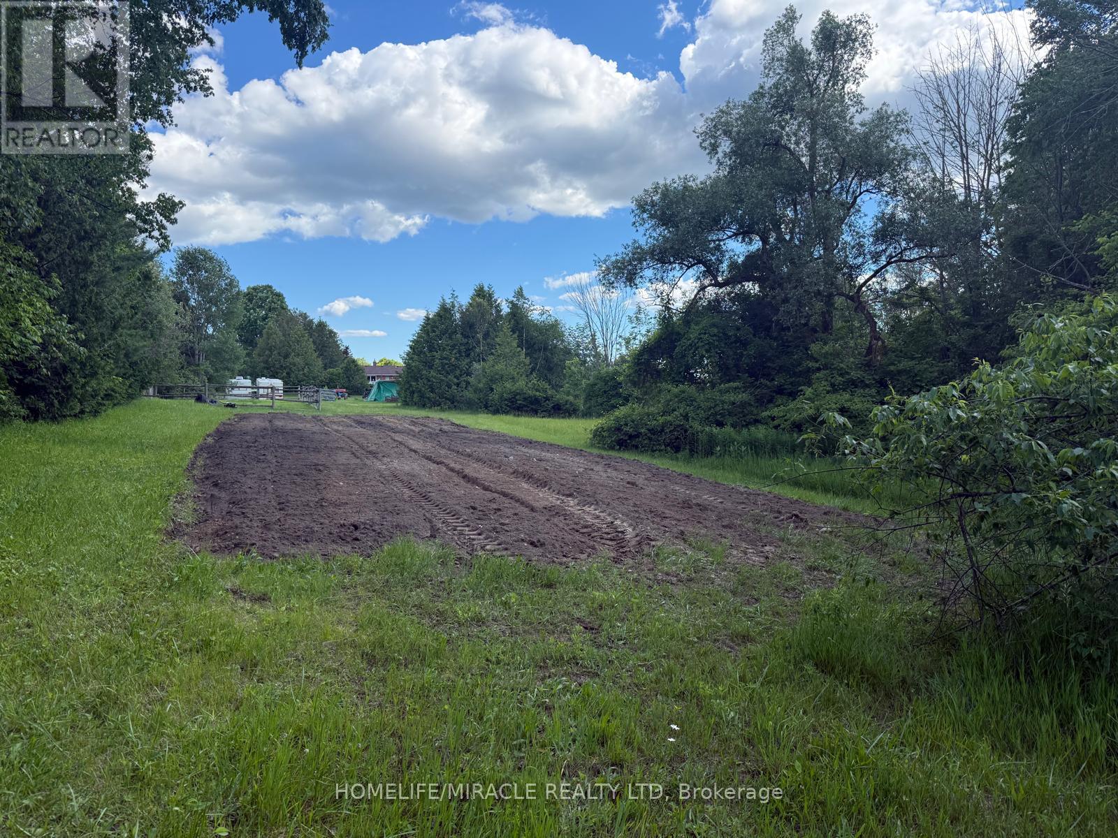 #22 128 COUNTY ROAD - 20