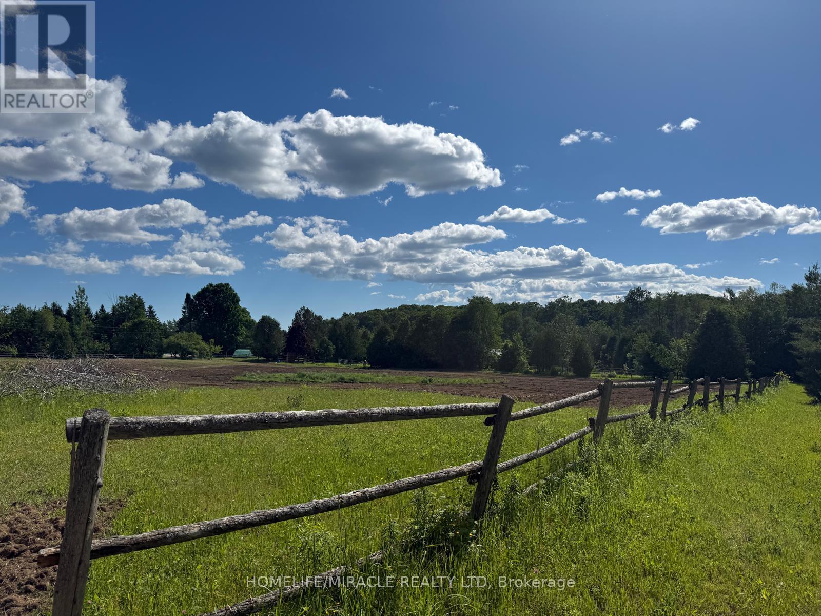 #22 128 COUNTY ROAD - 21