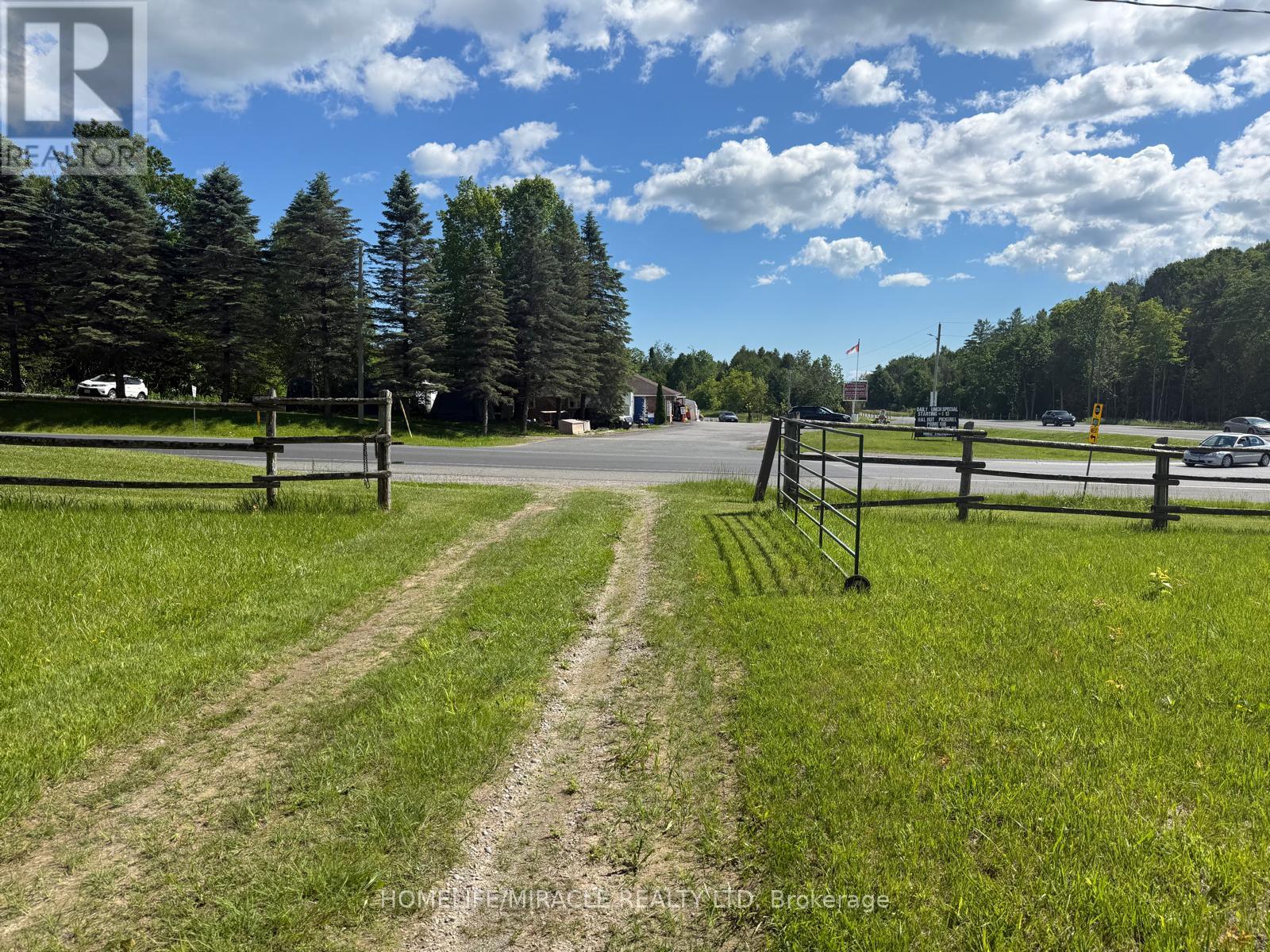 #22 128 COUNTY ROAD - 31