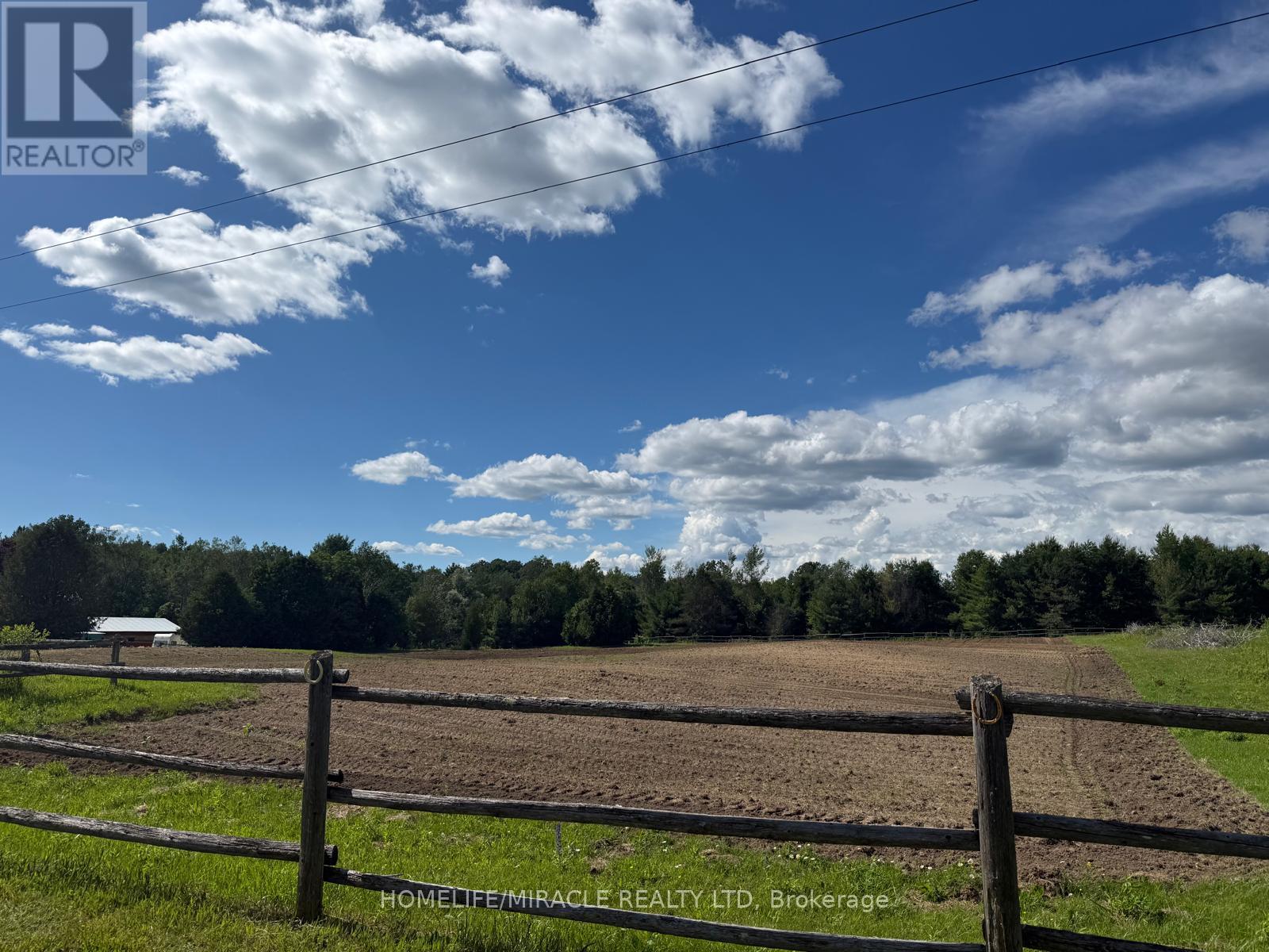 #22 128 COUNTY ROAD - 24