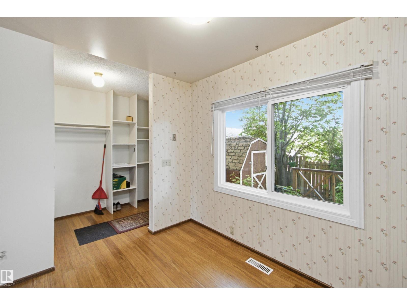 3310 48 ST NW — photo 12
