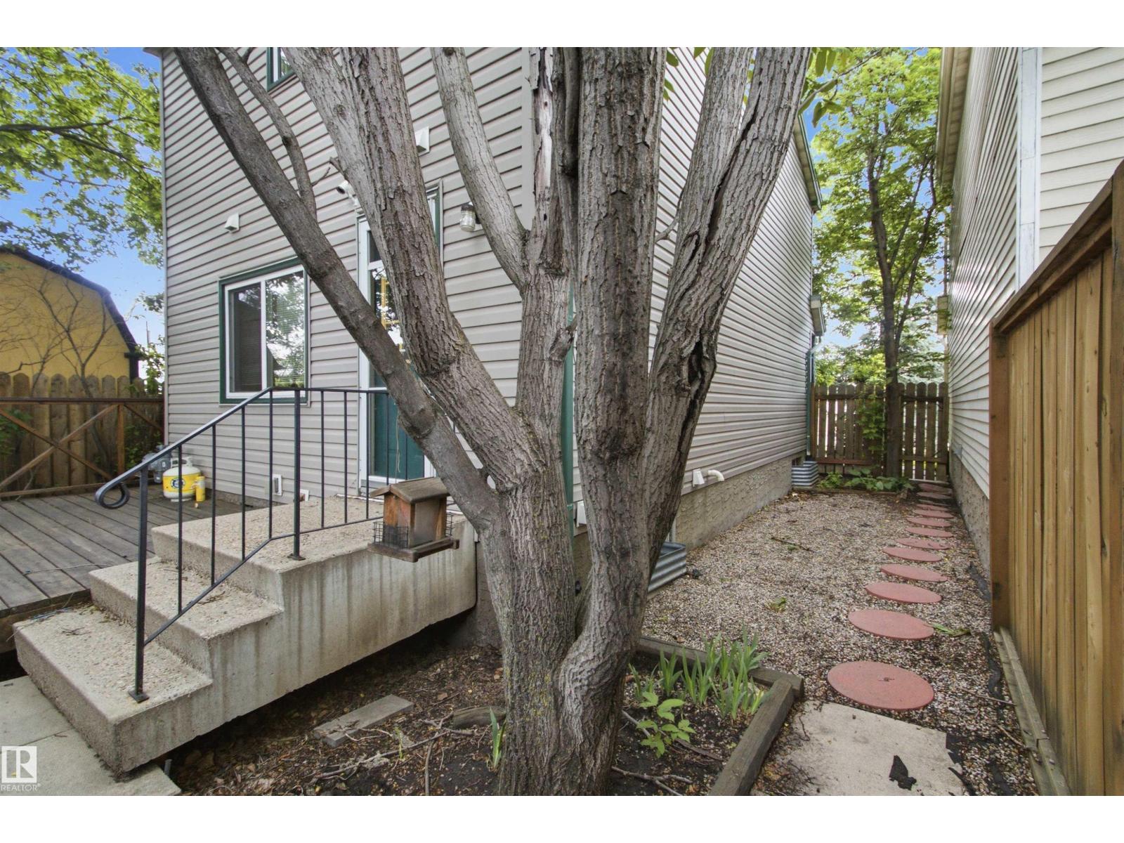 3310 48 ST NW — photo 28