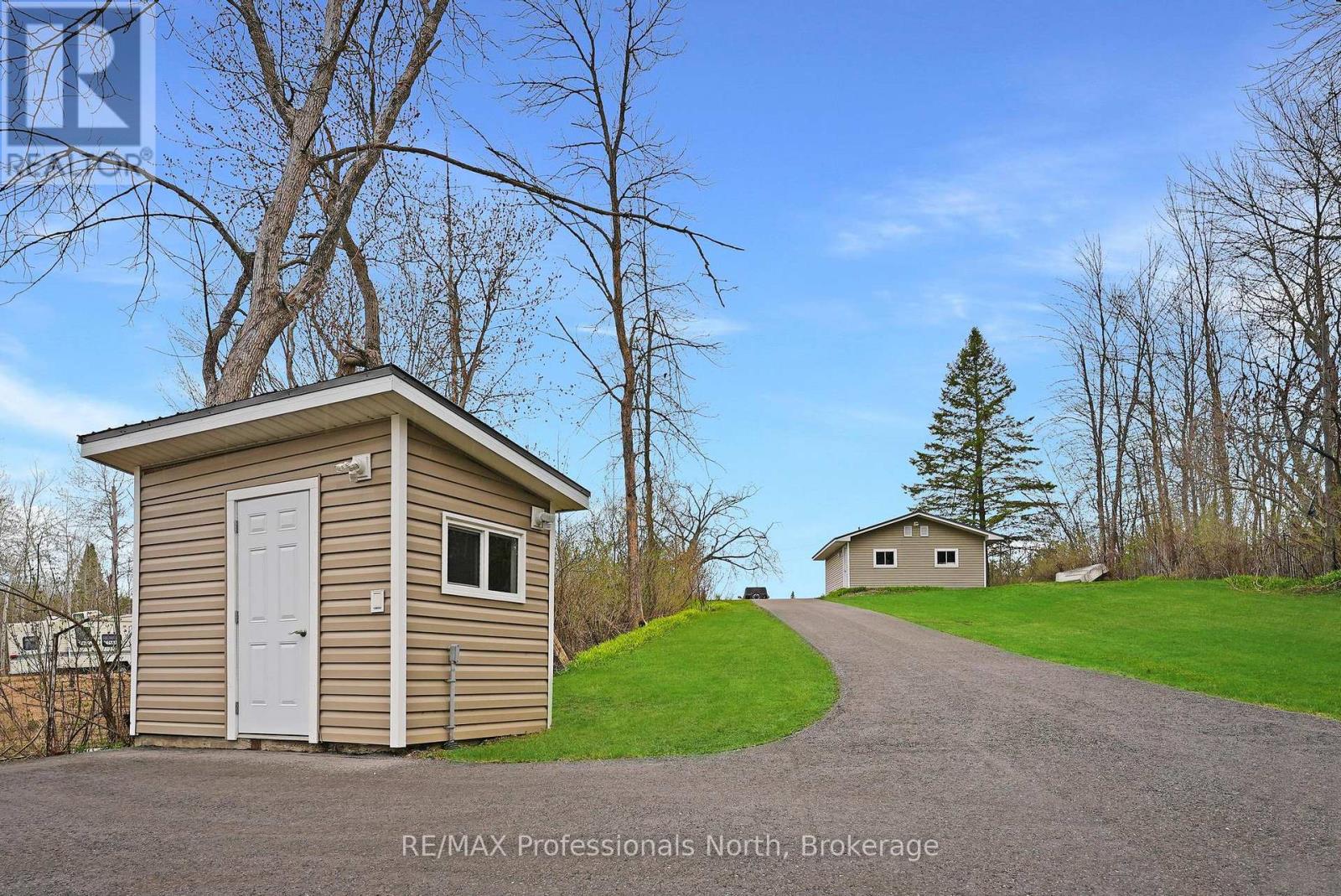 7254 HIGHWAY 35 - 39
