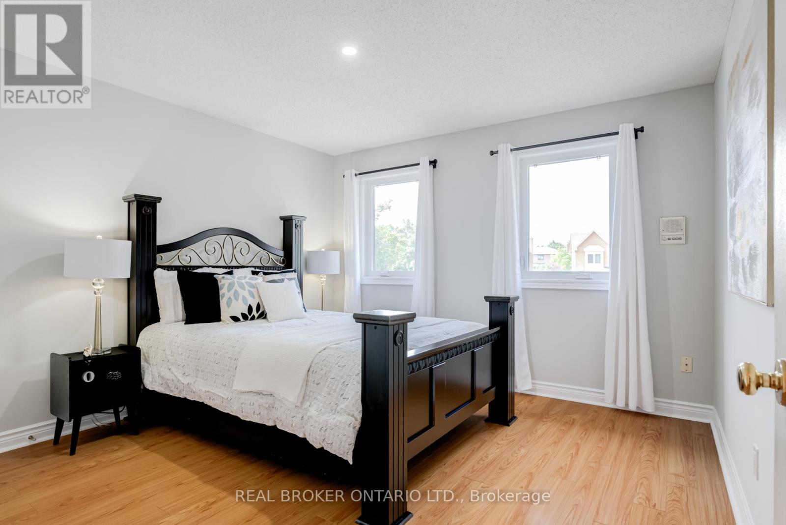87 TAYLORWOOD AVENUE - 21