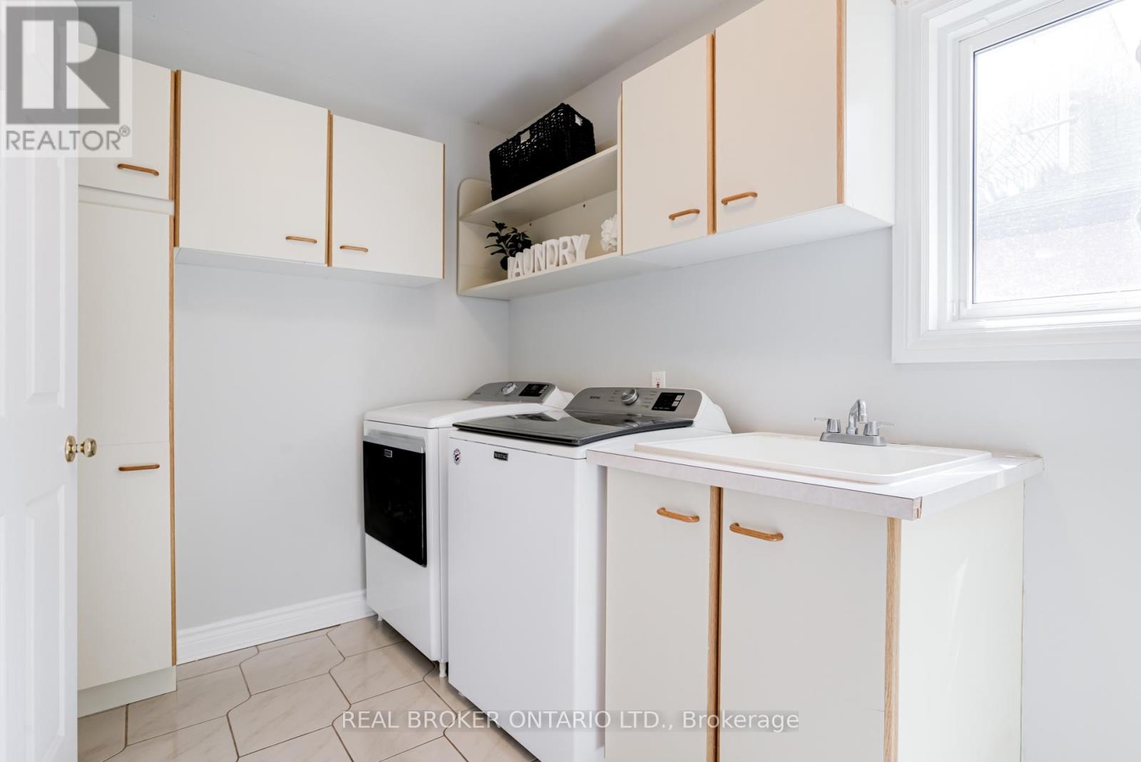 87 TAYLORWOOD AVENUE - 23