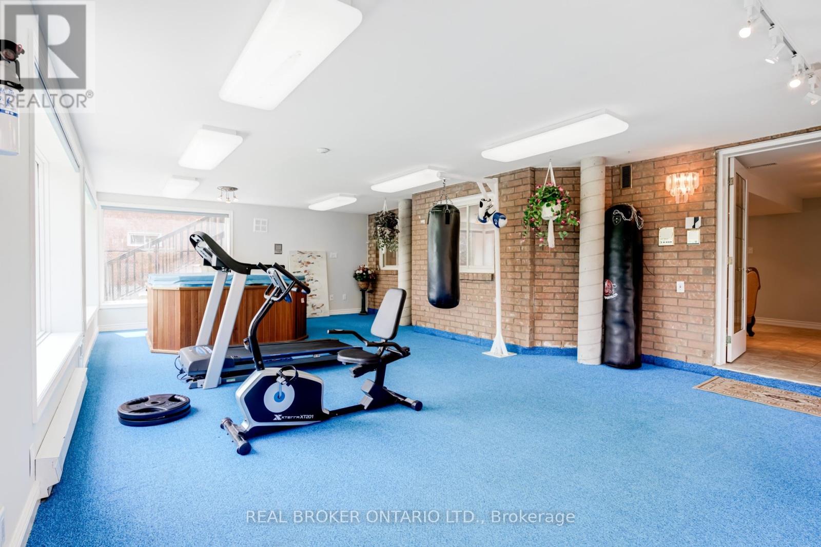 87 TAYLORWOOD AVENUE - 29