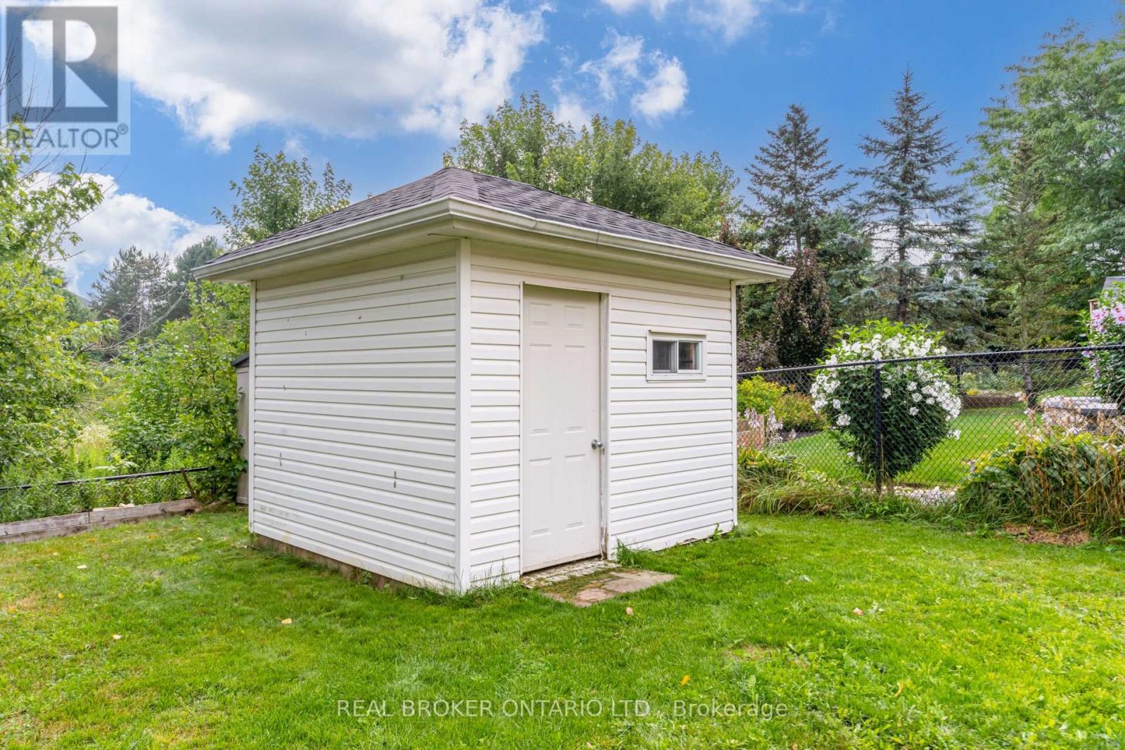 87 TAYLORWOOD AVENUE - 38