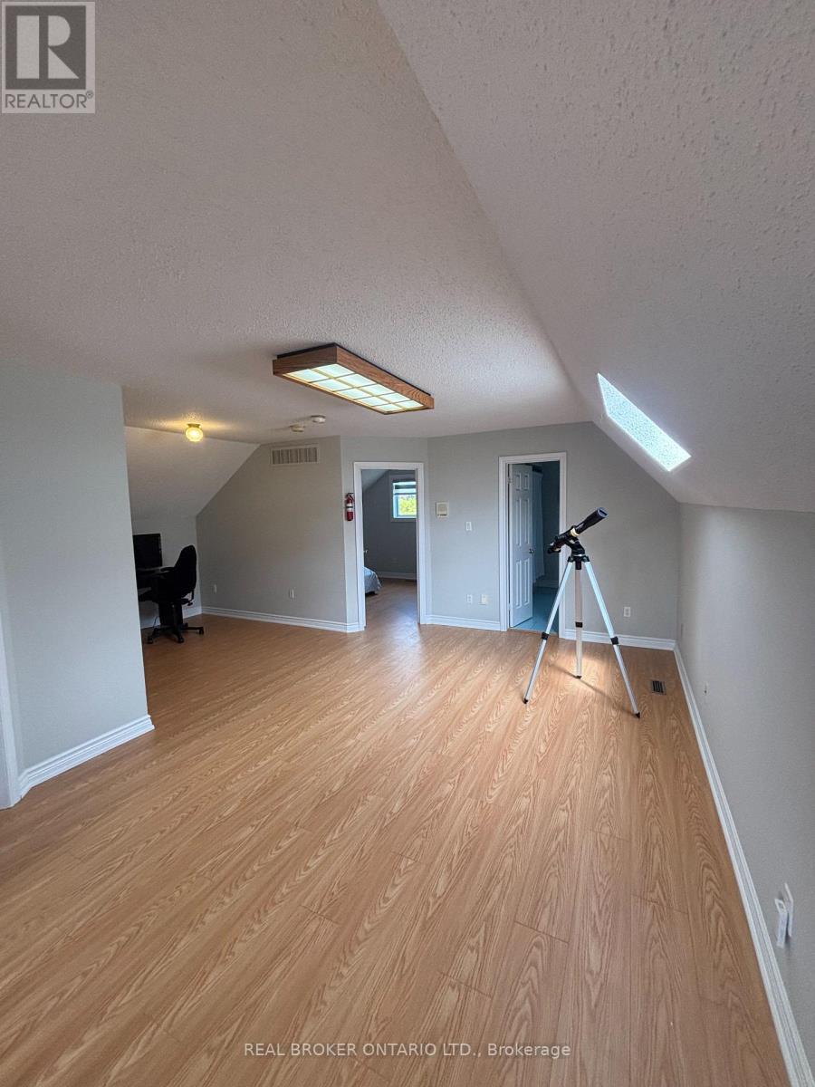 87 TAYLORWOOD AVENUE - 41